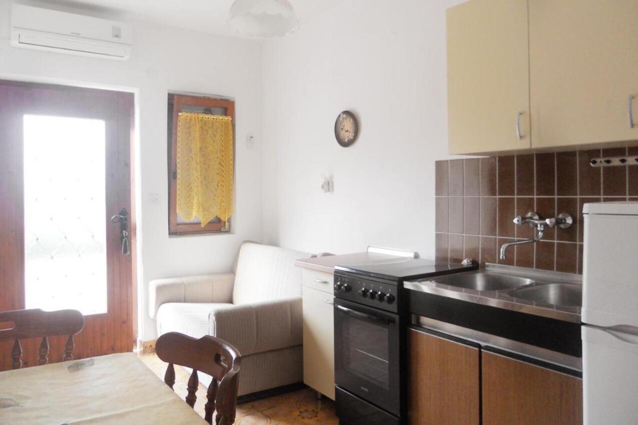 Apartments Ivo - With Terrace Supetarska Draga Ngoại thất bức ảnh